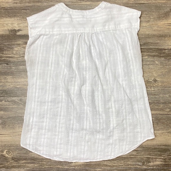 •Vince Camino white textured blouse• Size S - Picture 6 of 9